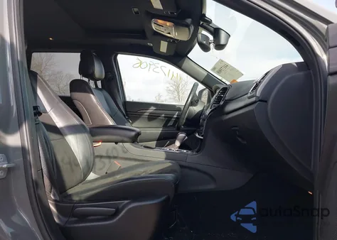 2019 Jeep Grand Cherokee Altitude 4X4 z USA, uszkodzony, nr VIN 1C4RJFAG8KC802638